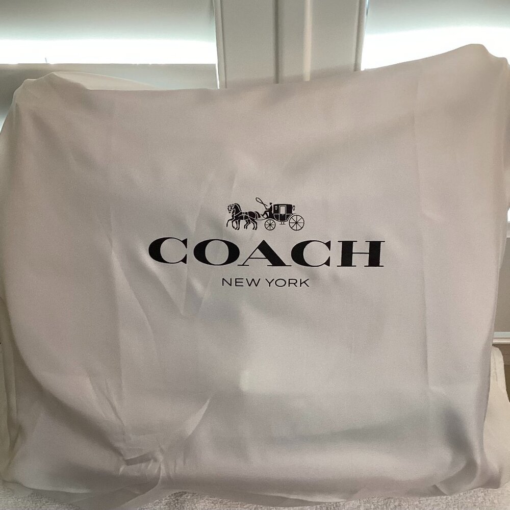 NWT Coach Turnlock Hobo | LI Rouge Red 24771 | Boutique - PRICE FIRM - Picture 9 of 9